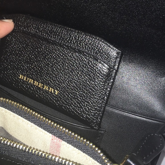 Burberry Wallet w/ Cardholder - Picture 8 of 8